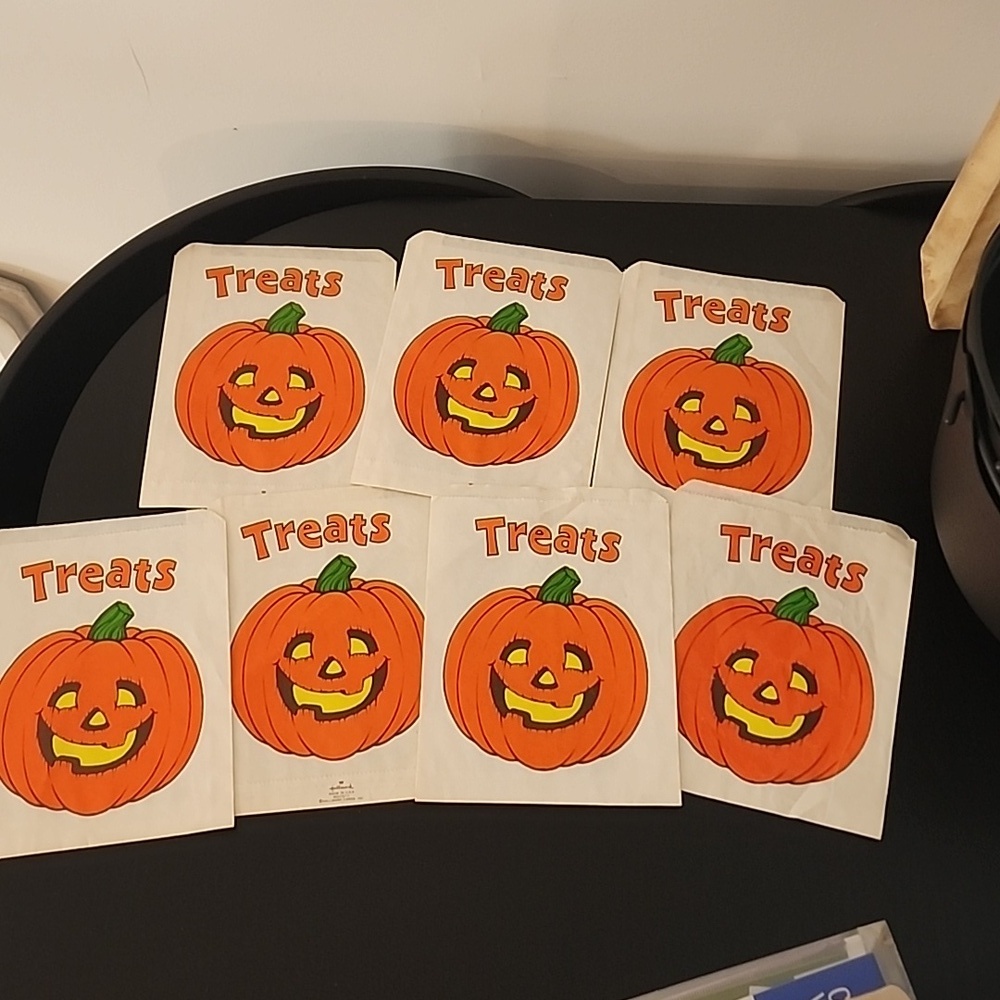 Vintage Hallmark Halloween Pumpkin Time Party Treat Sacks